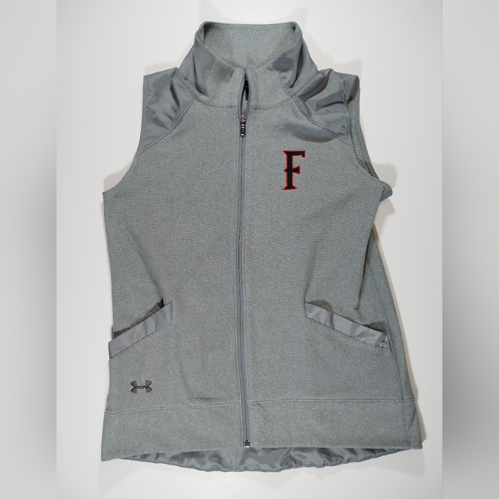Under Armour men's size medium vest.